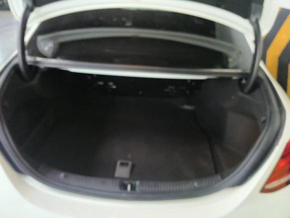 [济南·鲁A] 二手奔驰奔驰C级2017款 改款 C 200 运动版