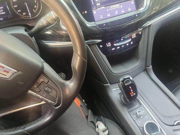 [宁波·浙B] 二手凯迪拉克凯迪拉克XT62022款 2.0T 七座两驱豪华型