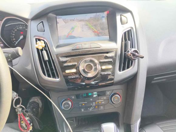 [上海·沪C] 二手福特福克斯2017款 三厢 EcoBoost 125 自动超能风尚型智行版