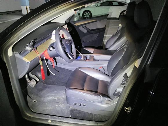 [广州·粤A] 二手特斯拉Model Y2022款 改款 后轮驱动版