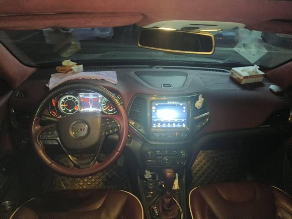 [武汉·鄂A] 二手Jeep自由光2014款 2.4L 豪华版