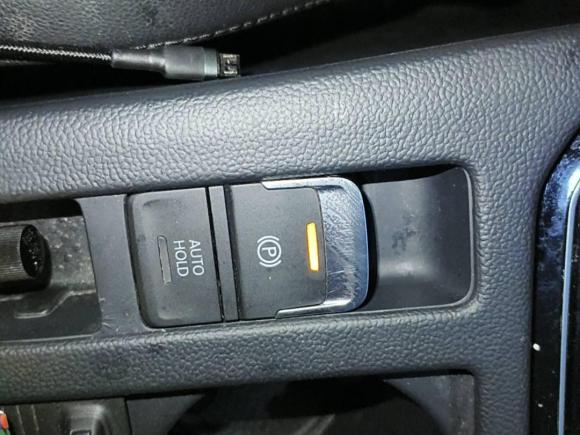 [深圳·粤B] 二手大众迈腾2017款 330TSI DSG 豪华型