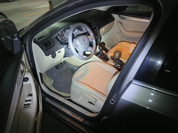 [上海·沪C] 二手斯柯达明锐2015款 1.6L 自动逸杰版