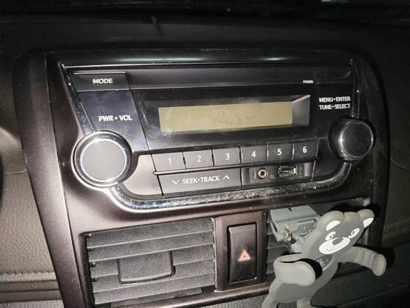 [深圳·粤B] 二手丰田YARiS L 致炫2015款 1.5E 自动魅动版