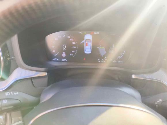 [上海·沪A] 二手沃尔沃沃尔沃S60插电式混动2022款 T8 E驱混动 四驱智雅运动版