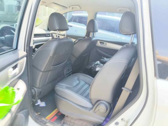 [上海·豫S] 二手东风风行风行SX62021款 1.6L 手动环球纪念版