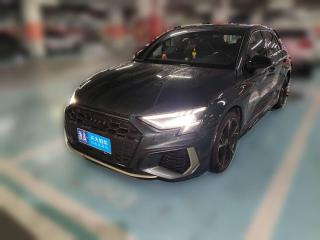 奥迪奥迪A32024款 Sportback 35 TFSI RS套件燃速型
