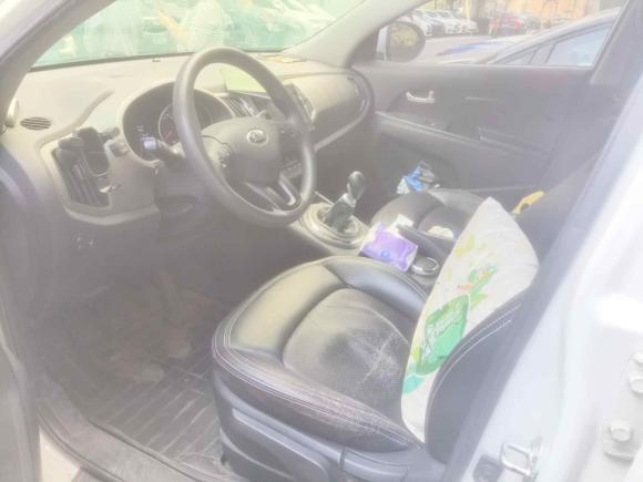 [上海·沪C] 二手起亚智跑2015款 2.0L 手动两驱版GL