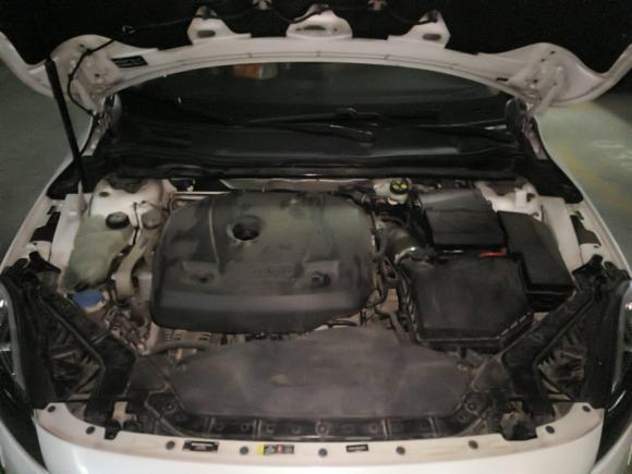 [济南·鲁A] 二手沃尔沃沃尔沃V402016款 T4 智雅版