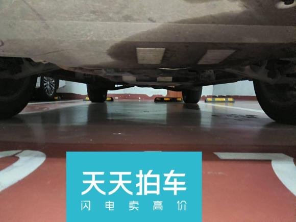 [上海·京F] 二手斯巴鲁森林人2013款 2.5i 自动尊贵版