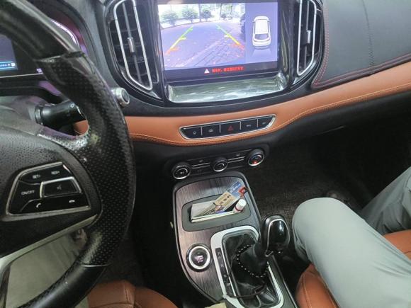 [武汉·鄂A] 二手奇瑞瑞虎72016款 2.0L CVT耀目版