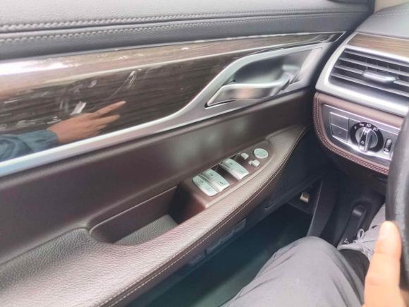 [成都·川A] 二手宝马宝马7系2016款 730Li 领先型