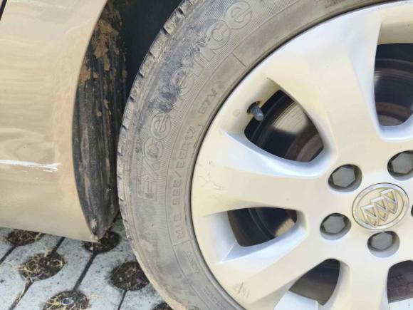 [武汉·鄂A] 二手别克君威2015款 1.6T 领先技术型