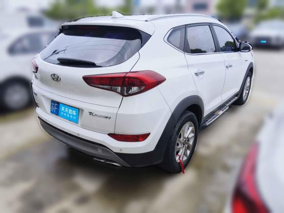 [南通·苏F] 二手现代途胜2015款 1.6T 双离合两驱智能型