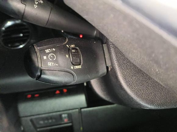 [成都·川A] 二手标致标致30082013款 2.0L 自动潮流版