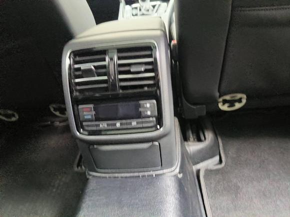 [上海·沪B] 二手大众迈腾2017款 330TSI DSG 豪华型