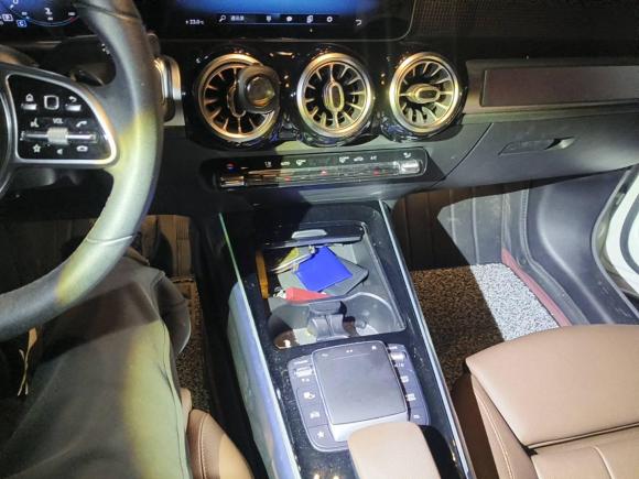 [苏州·苏E] 二手奔驰奔驰GLB2020款 GLB 200 时尚型