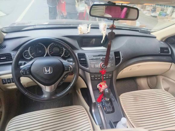 [成都·川G] 二手本田思铂睿2013款 2.0L 豪华版