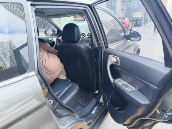 [青岛·鲁B] 二手哈弗哈弗H62013款 运动版 1.5T 手动两驱都市型