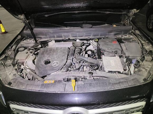 [武汉·鄂A] 二手奔驰奔驰GLB2022款 改款 GLB 200 时尚型