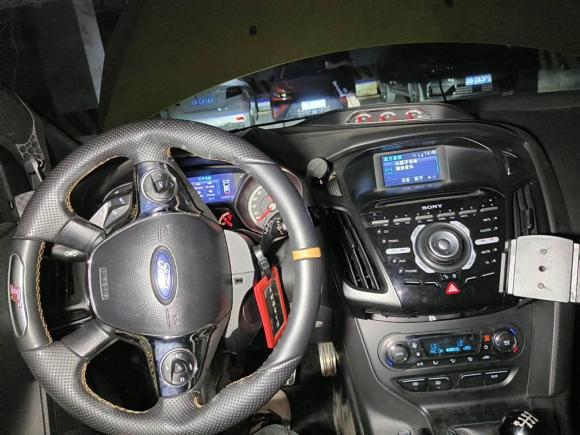 [成都·新A] 二手福特福克斯2013款 2.0T ST 橙色版