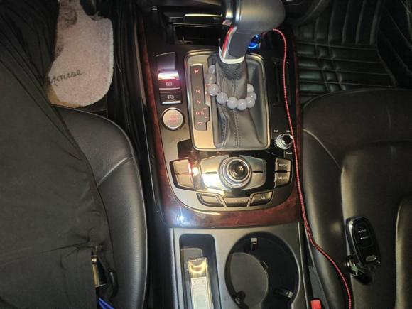 [广州·粤A] 二手奥迪奥迪A4L2013款 35 TFSI 自动豪华型