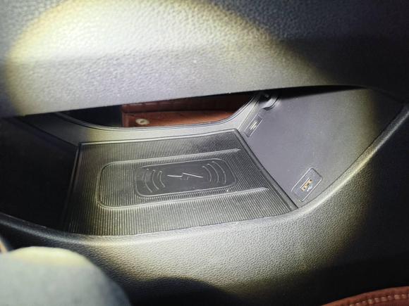 [佛山·粤A] 二手创维汽车创维EV62022款 620 智能版