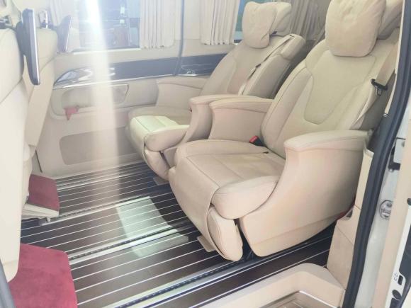 [深圳·粤B] 二手奔驰奔驰V级2017款 V 260 L 尊贵加长版