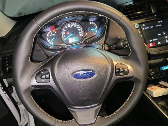 [深圳·粤X] 二手福特福睿斯2015款 1.5L 自动时尚型