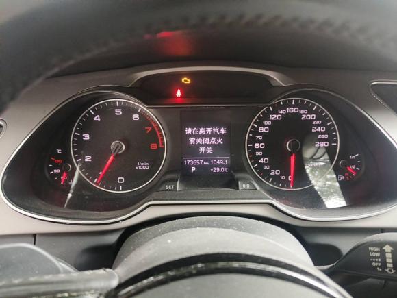 [上海·沪B] 二手奥迪奥迪A4L2015款 35 TFSI 自动标准型