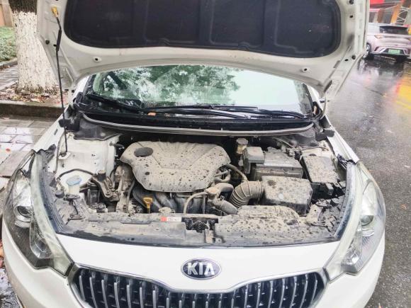 [杭州·黑C] 二手起亚起亚K32013款 1.6L 自动GLS