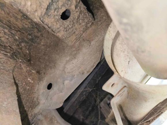 [深圳·粤L] 二手奔腾奔腾B702023款 第三代 1.5T 自动畅享型