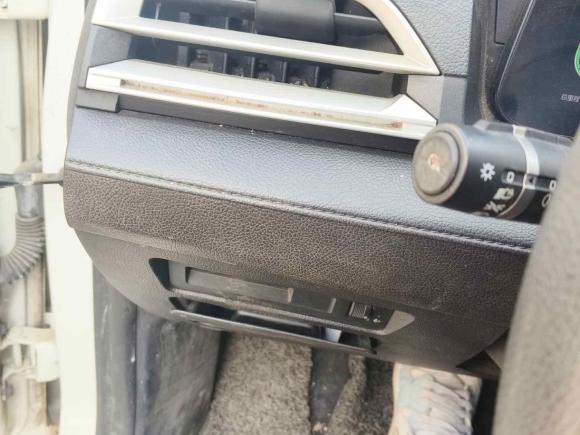 [宁波·浙B] 二手比亚迪比亚迪e32021款 领畅版