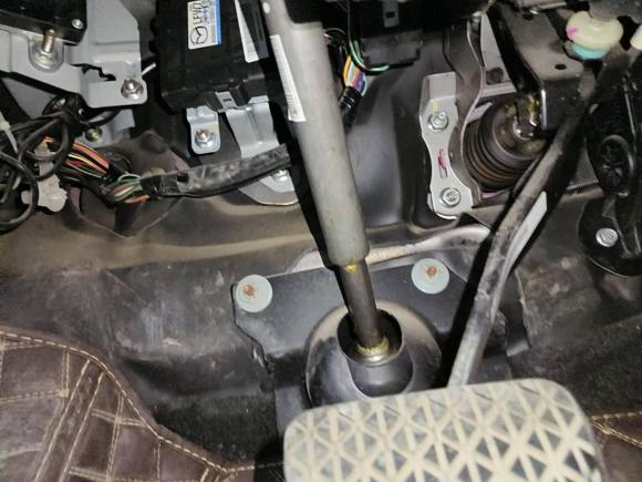 [济南·鲁A] 二手马自达马自达62013款 2.0L 自动时尚型