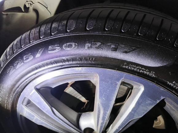 [武汉·鄂W] 二手奔驰奔驰C级2018款 C 200 L 运动版