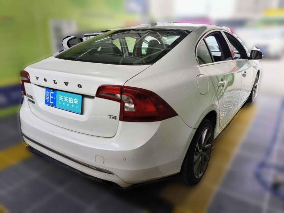 [佛山·粤E] 二手沃尔沃沃尔沃S602018款 S60L T4 智远版