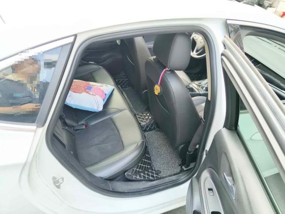 [无锡·苏B] 二手别克威朗2017款 三厢 20T 双离合精英型