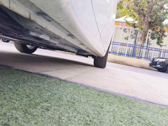 [南京·苏A] 二手荣威荣威i52023款 1.5L 手动舒享版