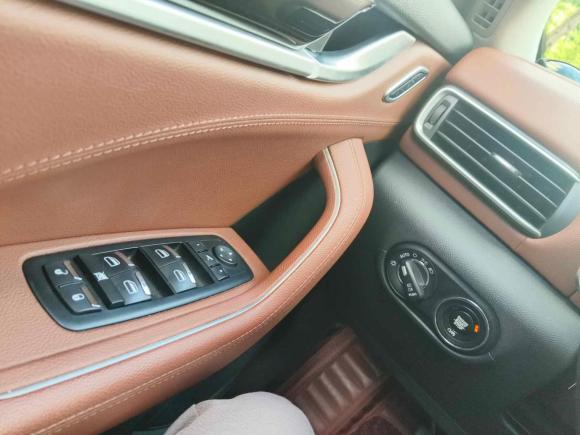 [上海·鲁W] 二手玛莎拉蒂Levante2016款 3.0T 标准型