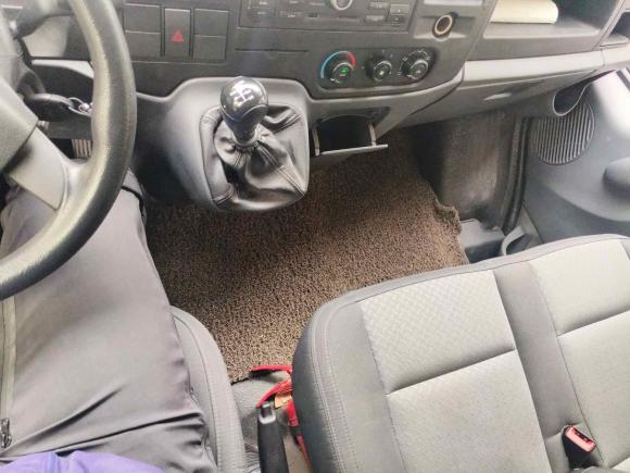 [嘉兴·浙F] 二手福特新世代全顺2016款 2.2T短轴6座中顶多功能车