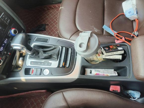 [义乌·浙G] 二手奥迪奥迪A4L2016款 35 TFSI 典藏版 自动标准型