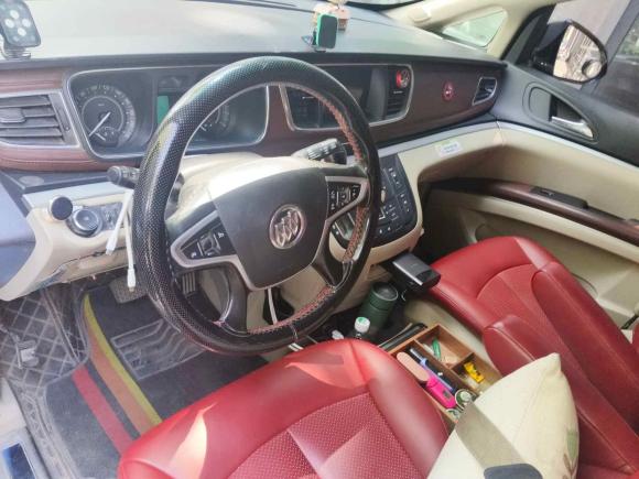 [济南·鲁A] 二手别克别克GL82017款 25S 舒适型 国V