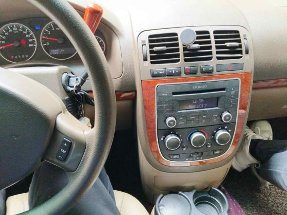 [上海·沪A] 二手别克别克GL82011款 2.4L CT舒适版