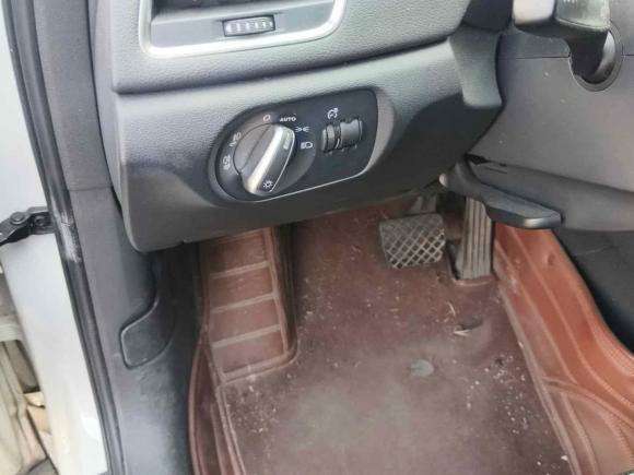 [湖州·浙E] 二手奥迪奥迪Q32015款 35 TFSI 舒适型