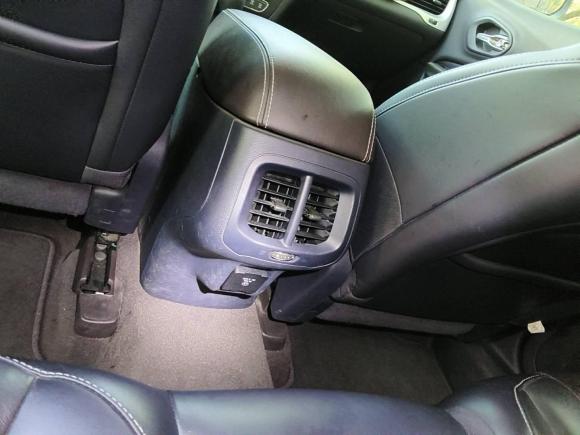 [上海·沪A] 二手Jeep自由光2016款 2.4L 优越版