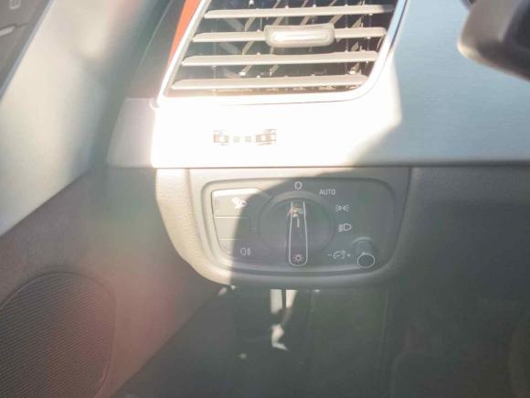 [上海·沪B] 二手奥迪奥迪A82017款 A8L 45 TFSI quattro舒适型