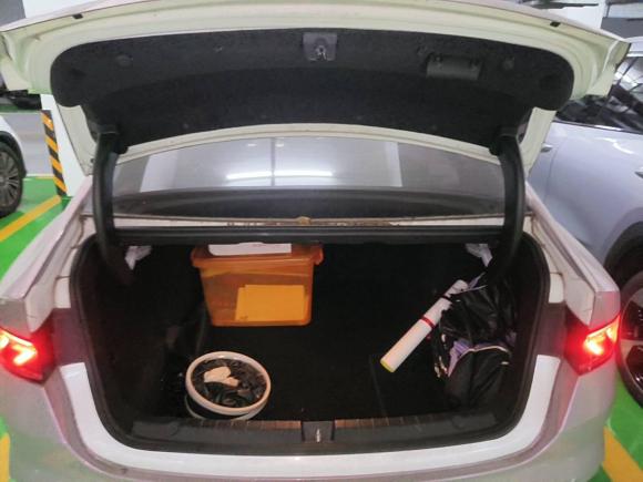 [杭州·浙A] 二手比亚迪秦PLUS2021款 DM-i 120KM 尊贵型