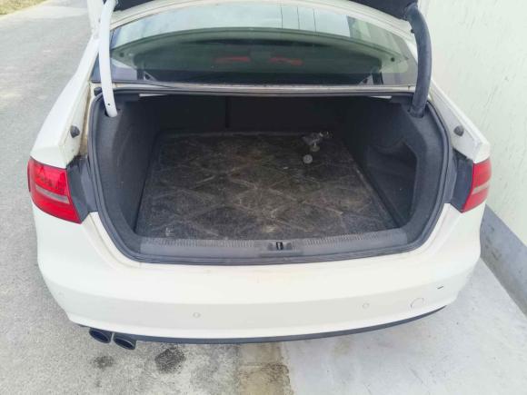 [上海·苏J] 二手奥迪奥迪A4L2013款 35 TFSI 自动标准型