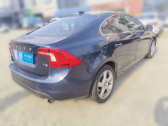 [青岛·鲁B] 二手沃尔沃沃尔沃S602013款 T5 舒适版