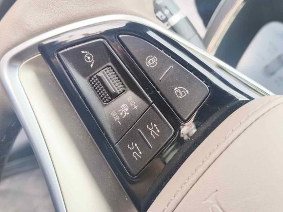 [上海·沪A] 二手比亚迪汉2024款 EV 荣耀版 506KM前驱尊贵型